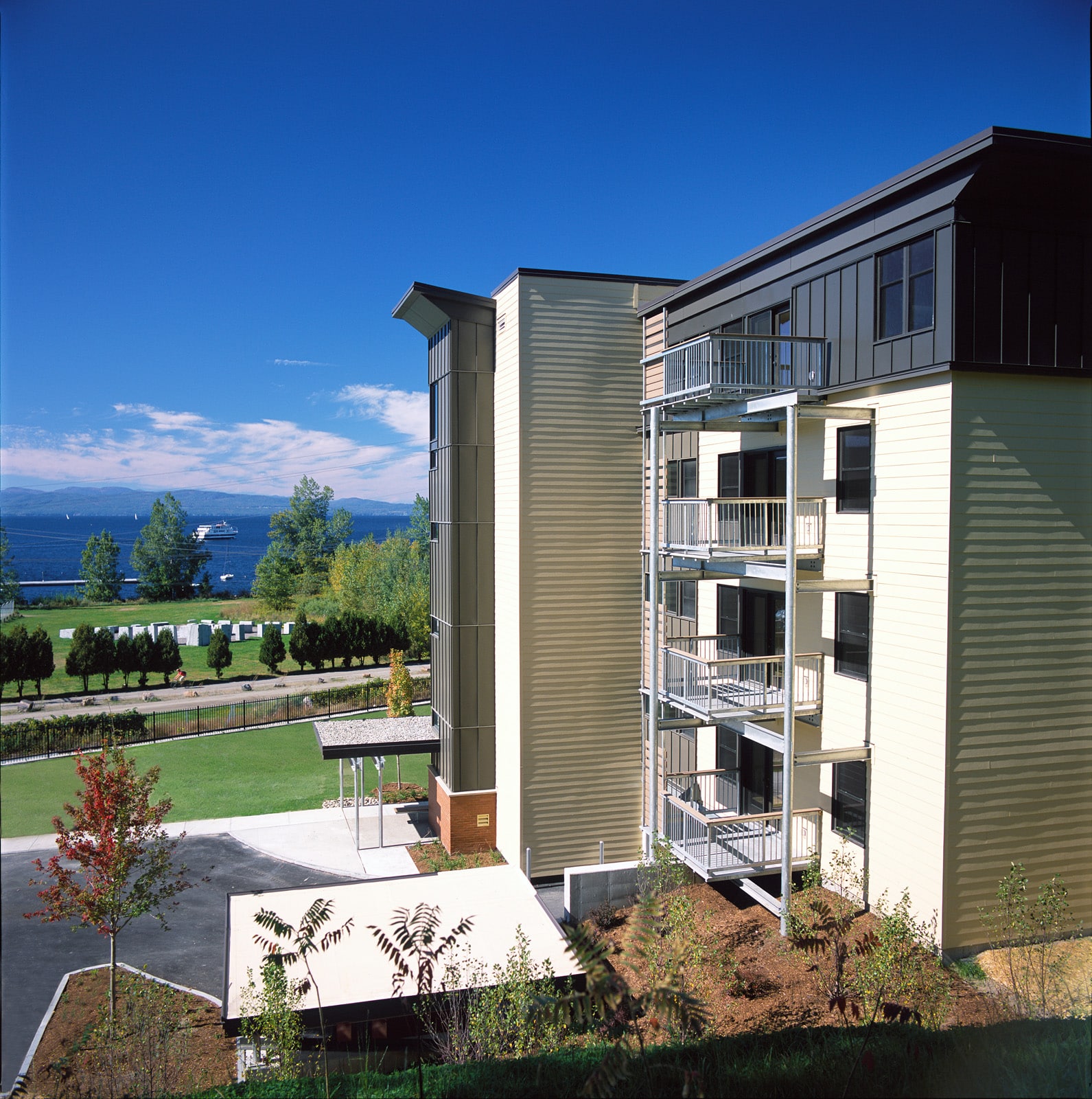 Waterfront Housing - Vermont Architects